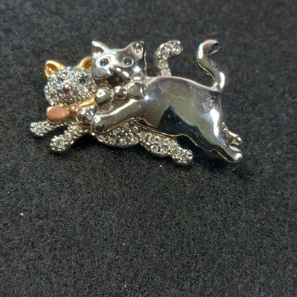 Leaping Kitty Cats Silver tone Metal clear Crystals Bow ties Cottagecore - Picture 5 of 5